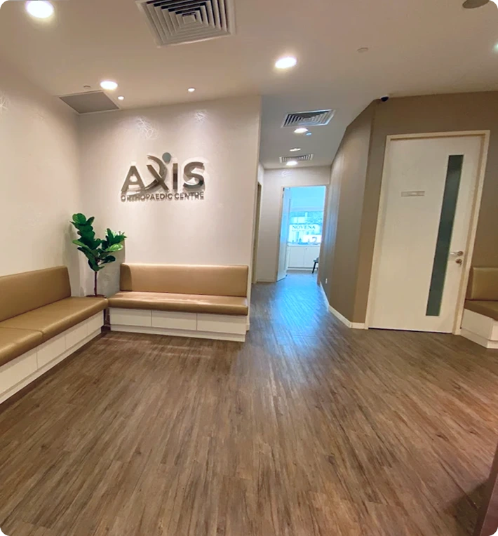 An image of Axis Orthopaedic Centre’s lobby and interior.